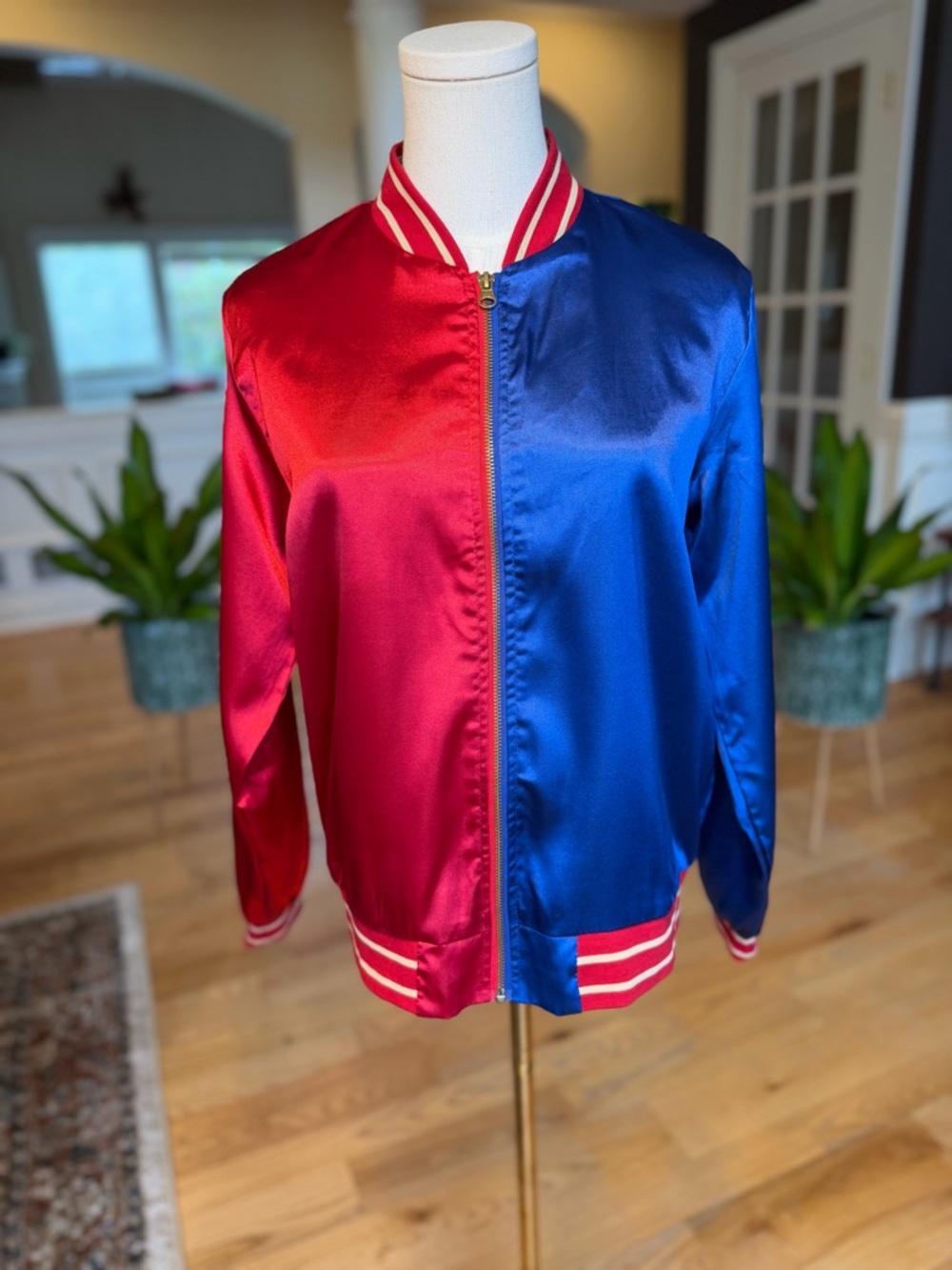 DC Comics Suicide Squad Streetwear 2010s Harley Quinn Joker Jacket M (VGUC) - Picture 4 of 14